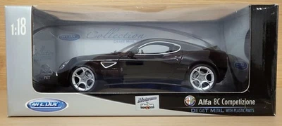 Alfa Romeo 8C Competizione (2006) scala 1/18 Welly - Immagine 1 di 4