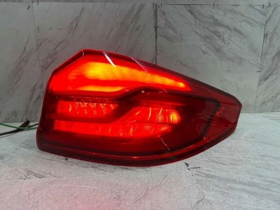 BMW 530I 540I M5 2017 2020 luz trasera exterior OEM lado derecho LED 63-21-7-376-470 Foto 1 de 4