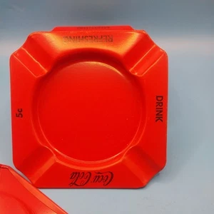 COCA~COLA, POSACENERE ROSSO 5 centesimi METALLO 4" - Foto 1 di 3