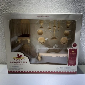 Neu mit Etikett Pottery Barn Kids Castle Collection Bankett-Set Spielzeug Alter 4+ - Bild 1 von 3