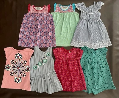 Lote de vestidos de niña Tea Collection & Flit And Flutter rojo/azul floral - talla 3 y 4 Foto 1 de 4