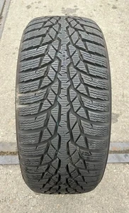 Pneumatici Invernali 215/45 R16 90H XL Nokian WR D4 DOT22 8,5-8,8mm - Bild 1 von 2