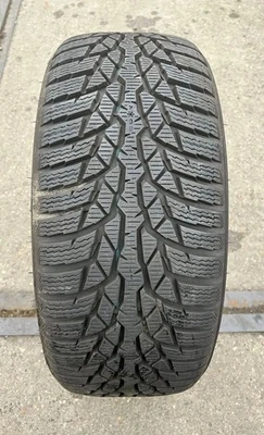 Pneumatici Invernali 215/45 R16 90H XL Nokian WR D4 DOT22 8,5-8,8mm - Bild 1 von 2