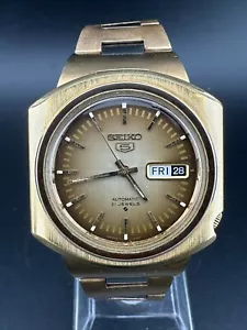 Okt. 1972 Seiko 5 Herren Automatik Day Date goldfarben 38mm 21J Uhr 6119-7420 - Bild 1 von 11