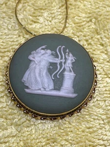 Große antike viktorianische Wedgwood 14K Gelbgold Kamee Muschel Brosche/Anhänger - Bild 1 von 12