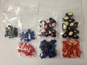 VINTAGE KIDS BUTTONS LOT OF 84 (ONE  DOZEN EACH)  MADE IN FRANCE 🇫🇷 TUZ3693 - Picture 1 of 4