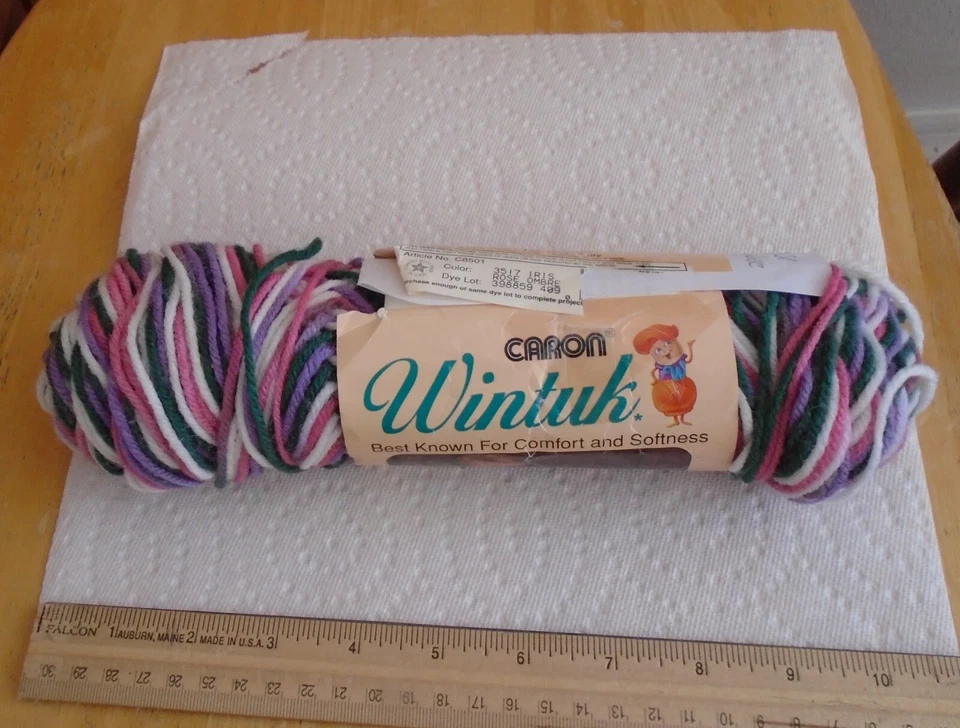 Wintuk 2 1/4 oz Color Gradient Skein 4 Ply YARN Iris Rose Ombre Pink Green White - Image 1 of 1