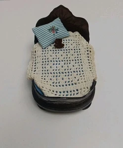 Puppenhaus Puppenbett Taiwan mit Häkeldecke - Bild 1 von 12