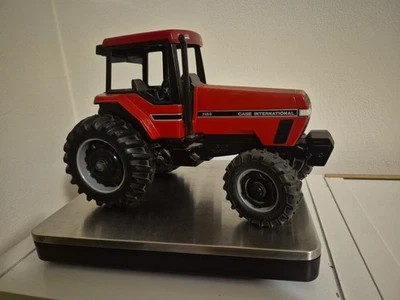 Tractor diecast 1:16 Ertl CaseIH 7150 Magnum 4x4 Foto 1 de 4