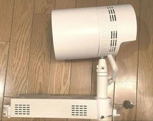Panasonic Proiettore Per Home Theater Alta Definizione Portatile 4K Wireless - Foto 1 di 10