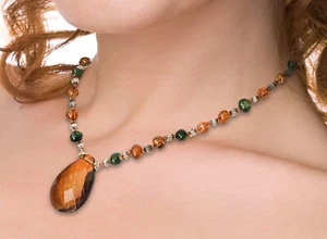 LIZ CLAIBORNE 16" AMBER GREEN AND SILVER BOHEMIAN BEADED WOMEN'S NECKLACE - Bild 1 von 8