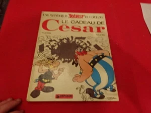 GOSCINNY - UDERZO - Une aventure d'Asterix le gaulois : le Cadeau de César. - Picture 1 of 12