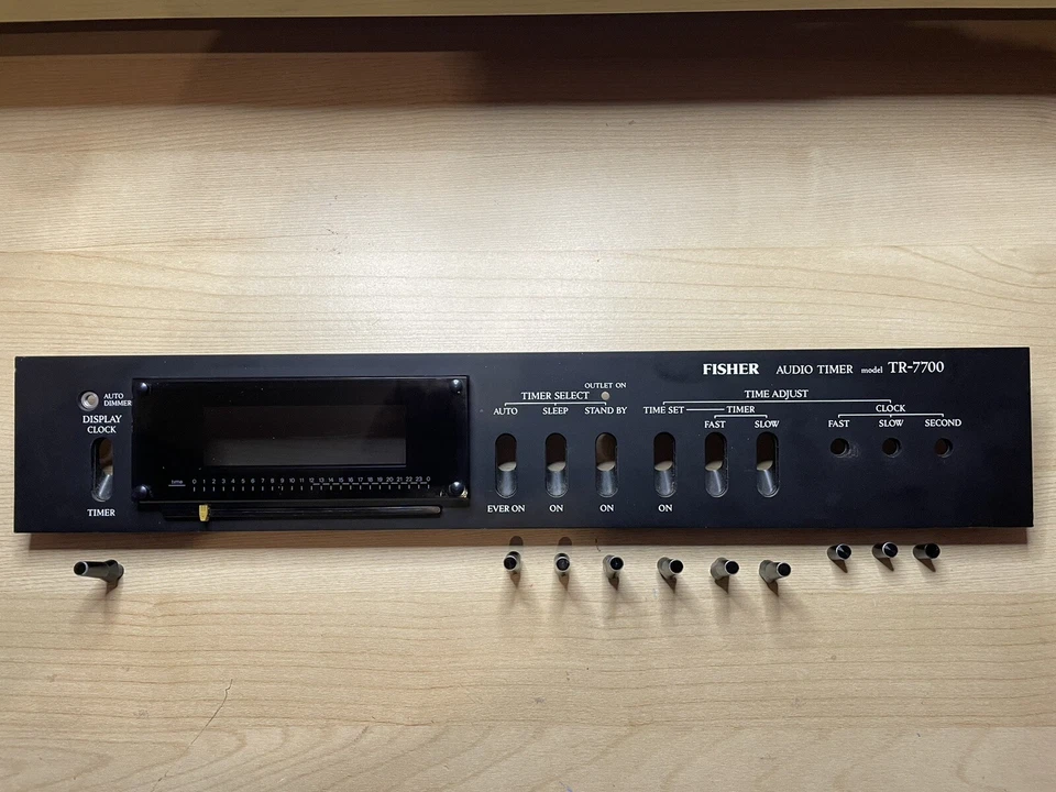 Fisher TR 7700 Audio Timer Frontpanel mit allen Knöpfen, Zustand wie Neu! - Bild 1 von 1