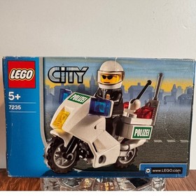 LEGO City Police Motorcycle 7235 New Unused Retired Set