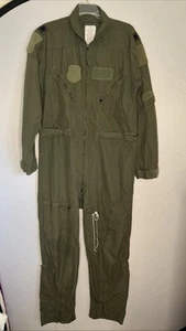 Tuta Volantini Militari CWU-27/P Tipo 1, Classe 1 Verde Salvia 1590 - Taglia 42R - Foto 1 di 13