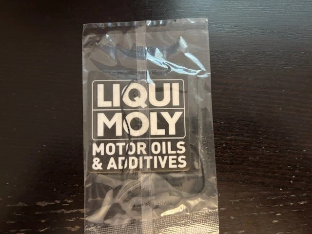 Ambientador Liqui Moly negro blanco Foto 1 de 1