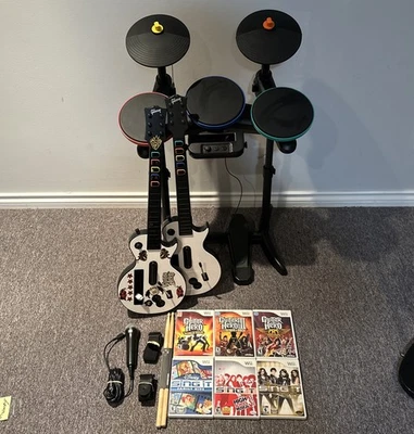 Nintendo Wii Guitar Hero Juego Completo de Banda con 2 Guitarras, Batería, Micrófono, 6 Juegos Foto 1 de 4