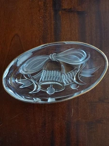 Vintage Mikasa Oval Milchglas Weihnachtsschale Glockenband Weihnachten Hochzeit - Bild 1 von 5
