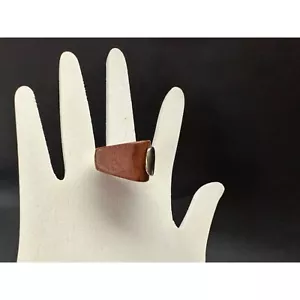 Statement-Ring Avantgarde aus Holz und Gold Größe 8,5 - Bild 1 von 6