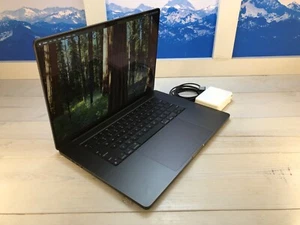 Apple MacBook Pro 2023 16" Laptop 512GB M3 Pro 18GB RAM Space Schwarz 51 Zyklen - Bild 1 von 12
