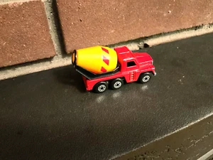 1976 Lesley Matchbox Superfast No 19 Cement Truck Red And Yellow - Picture 1 of 6