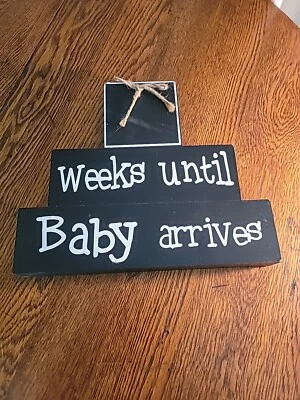 Letrero de pizarra de madera cuenta regresiva "__semanas hasta que llegue el bebé" 10" por 12" Foto 1 de 3