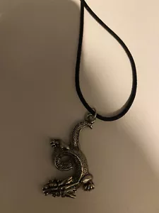 BUFFY THE VAMPIRE SLAYER Spike Worn Dragon Necklace Coa - Picture 1 of 1