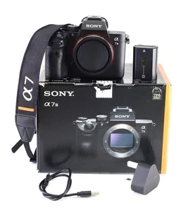 Sony A7 III Camera Body Only E Mount NP-FZ100 Battery & USB-C Charging Lead Box - Picture 1 of 16
