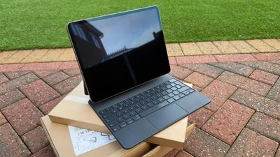 Apple iPad Pro 4th Gen. 128GB, Wi-Fi, 12.9 in - Space Grey With Magic Keyboard - Image 1 of 4