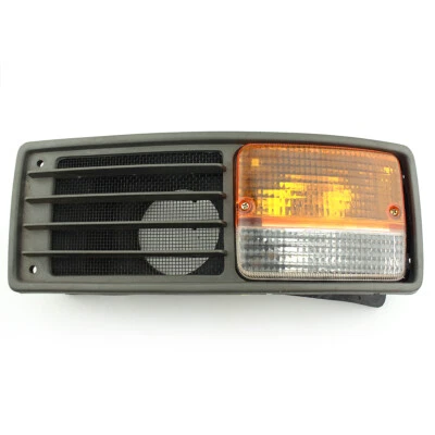 Isuzu ELF Truck K-TLD55Z 1980 lámpara de señal de giro izquierda con rejilla nuevo de stock  Foto 1 de 4