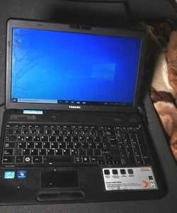 Toshiba Satellite C660-2GM Core i5-2430M 6GB 160GB Defekt an Bastlerr - Foto 1 di 1