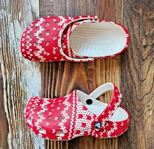 CROCS Classic Holiday Sweater Clogs Comfort Heel Strap Red White Unisex USM3 W5 - Picture 1 of 11