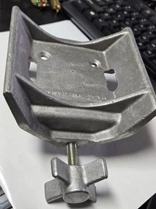 Matheson shelf Mounted Gas Cylinder Holder Cast Aluminum, no strap, non-sparking - Picture 1 of 6