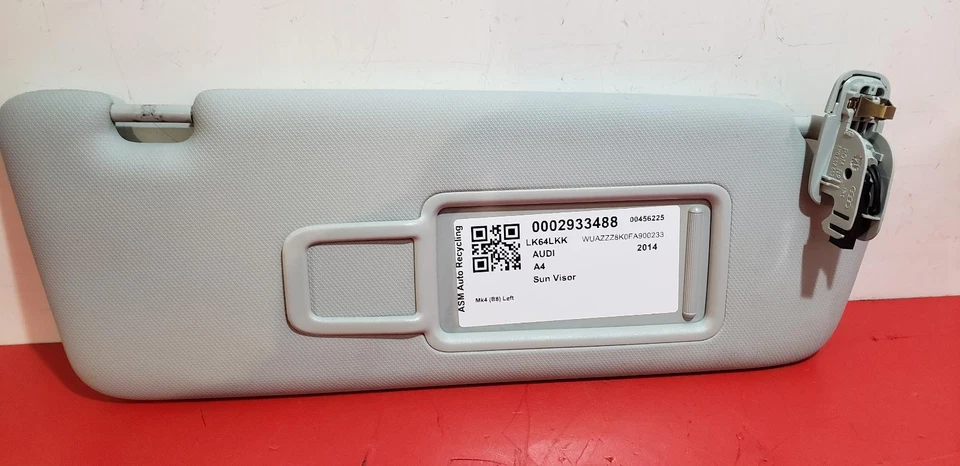 AUDI RS4 NEARSIDE PASSENGER SUN VISOR 2014  - Imagem 1 de 4