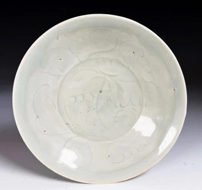 Antiguo cuenco de porcelana chino Qingbai finamente tallado - Dinastía Song Foto 1 de 4