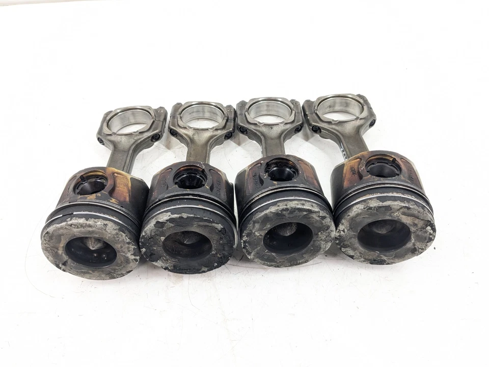 JEEP CHEROKEE MK5 KL PISTON & CON ROD SINGLE X1 2.0 CRD / EBT DIESEL 2014 - Image 1 of 4