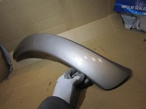 Paso de rueda trasero derecho Nissan Patrol 3.0 Y61 97-04 moldura acampanada - Imagen 1 de 10