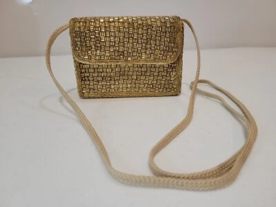 Cartera hecha a mano con cuentas Magid Foto 1 de 4