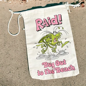 Bolso de Mano Vintage Raid Bug Spray Publicidad Bug Out to the Beach Lona 17 x 12 - Imagen 1 de 11