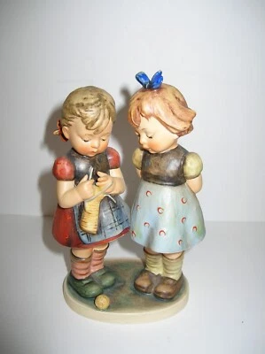 Hummel Goebel Figurine "KNITTING LESSON" HUM 256 TMK4 & TMK5 7.5" Tall 2 Girls - Image 1 of 4
