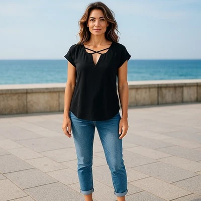 Top negro transparente Rue 21 para mujer manga corta diseño cuello en V cruzado talla XL USADO EN EXCELENTE ESTADO Foto 1 de 4