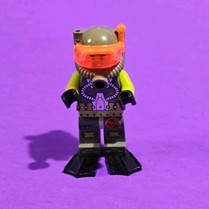 Lego Atlantis Female Scuba Diver Minifigure Deep Sea With Mask Flippers Gray - Picture 1 of 5
