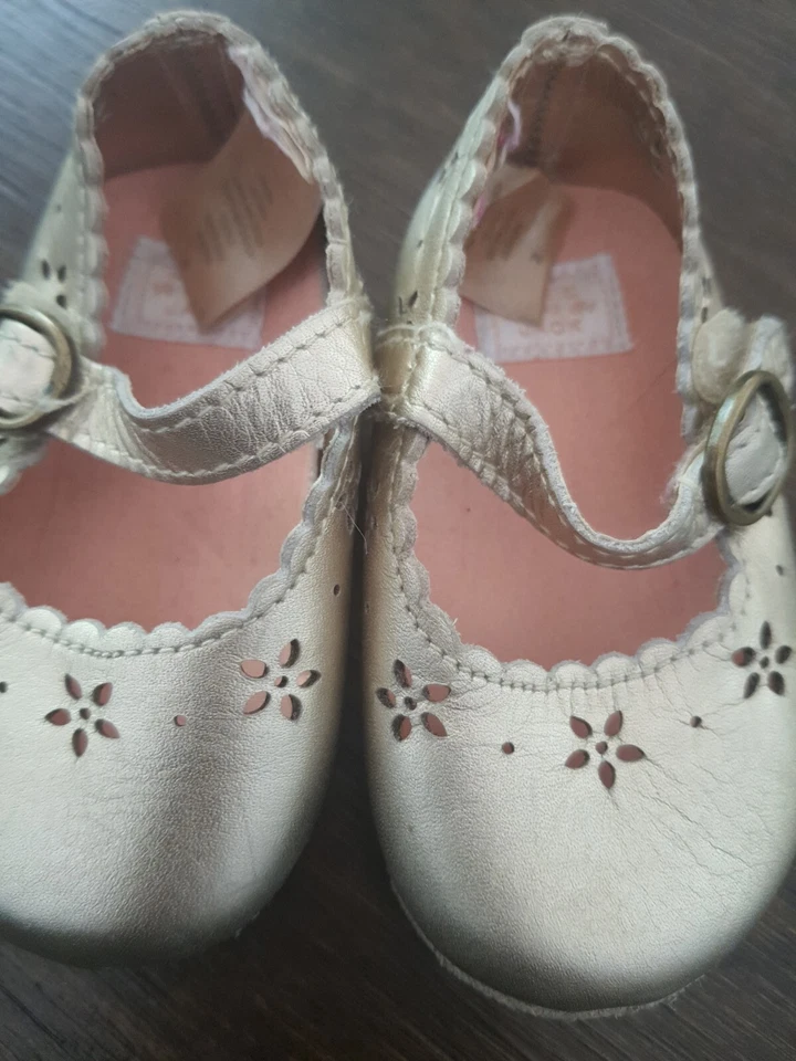 Janie And Jack Dorado Plano MaryJane Zapatos Bebé Niñas Talla 2 Vacaciones de Navidad 2010 Foto 1 de 4