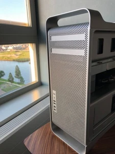 Mac Pro 5,1 (3.46 GHz 6core, 32GB RAM, GT120) \ - Afbeelding 1 van 1