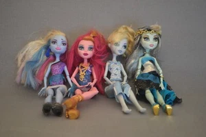 Monster High Doll Lot of 4 with accessories Dragulaura Ghouls 2008 Mattel - Picture 1 of 9
