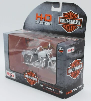 MAISTO 1:18 HD PERSONALIZADO HARLEY DAVIDSON 1957 MODELO K (SERIE 37) NUEVO EN CAJA NUEVO Foto 1 de 4