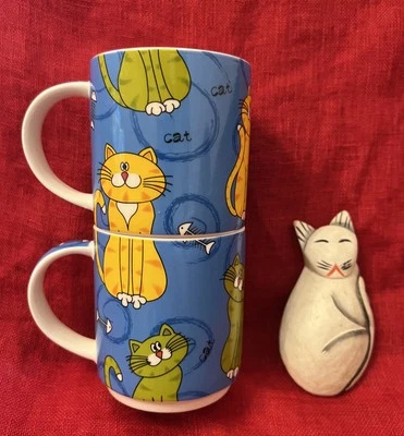 Maxwell Williams Stackable Porcelain Coffee Tea Mugs Green & Yellow Cats On Blue - Image 1 of 4