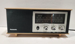 Vintage Panasonic Mid Century Radio Model No RE-6283 Electric AM FM Works Tan - Picture 1 of 11