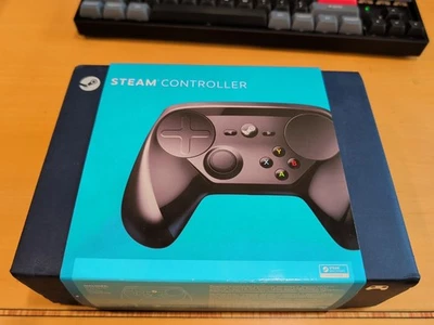 Valve V000937-00 Steam Controller - Black - Image 1 of 4