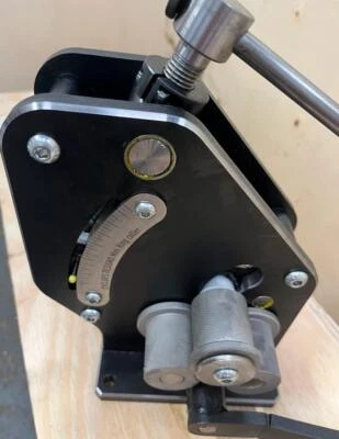 Heavy Duty mini ring roller, 35 x 5mm flat 10mm sqaure& round, 18mm tube - Image 1 of 4